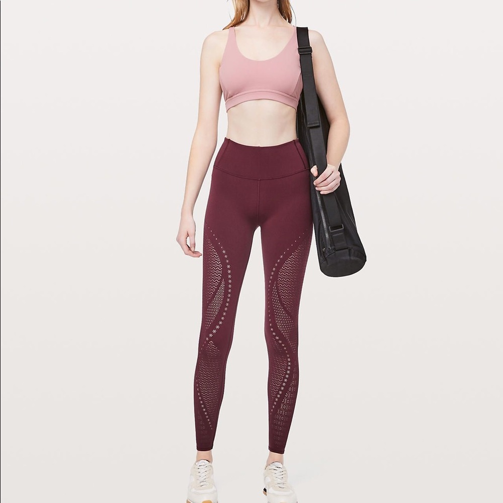 NWT Lululemon Reveal Tights 28”